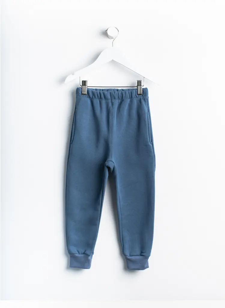 jogging-new-york-teens-8-al14-1746015203-6800.webp
